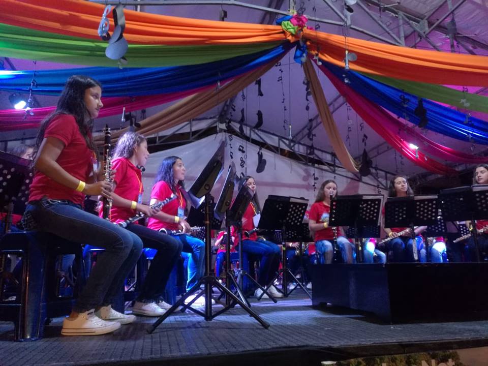 CUATRO BANDAS REPRESENTAN A SAMAN� EN CONCURSO DEPARTAMENTAL.