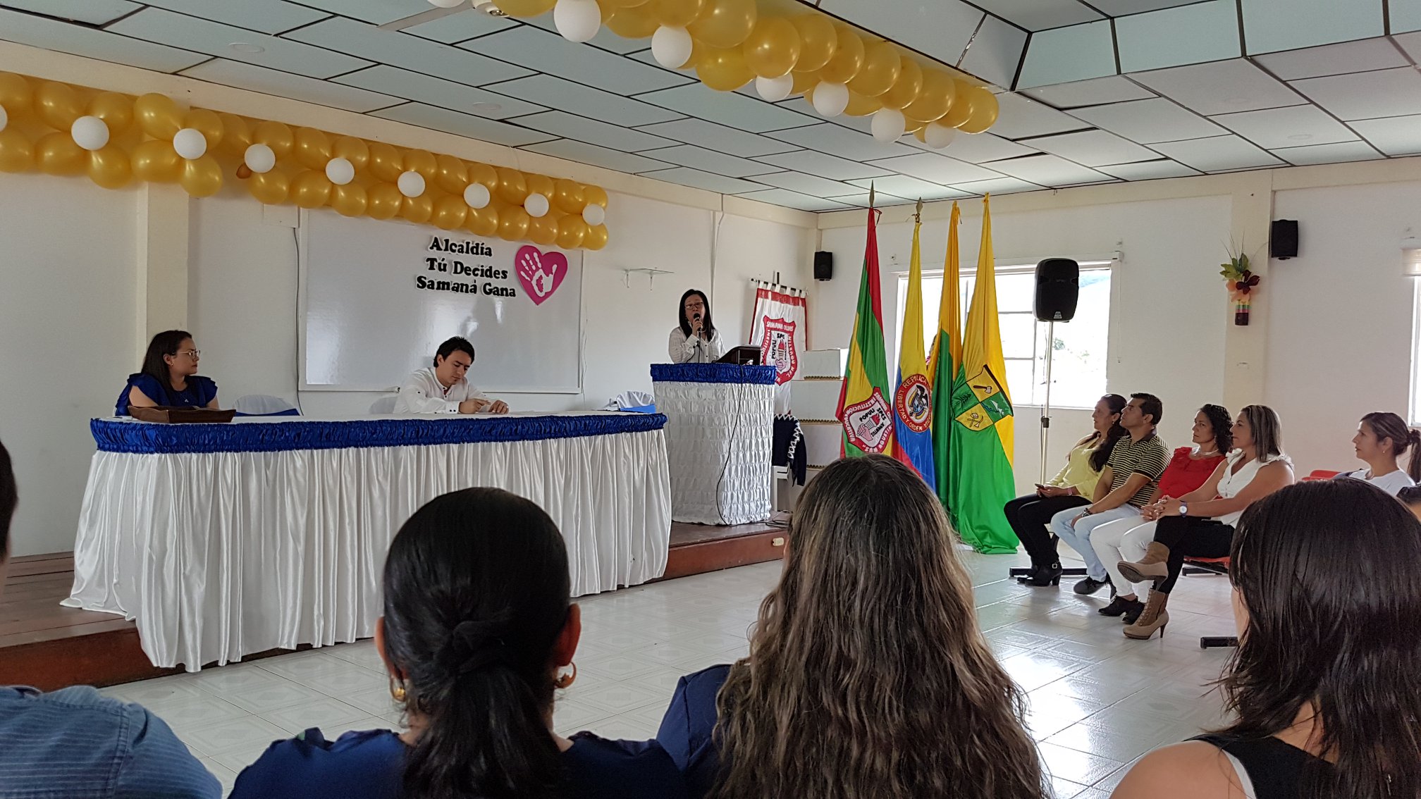 GRADUACI�N DIPLOMADO EN EDUCACI�N RURAL COMO ESCENARIO DE PAZ.
