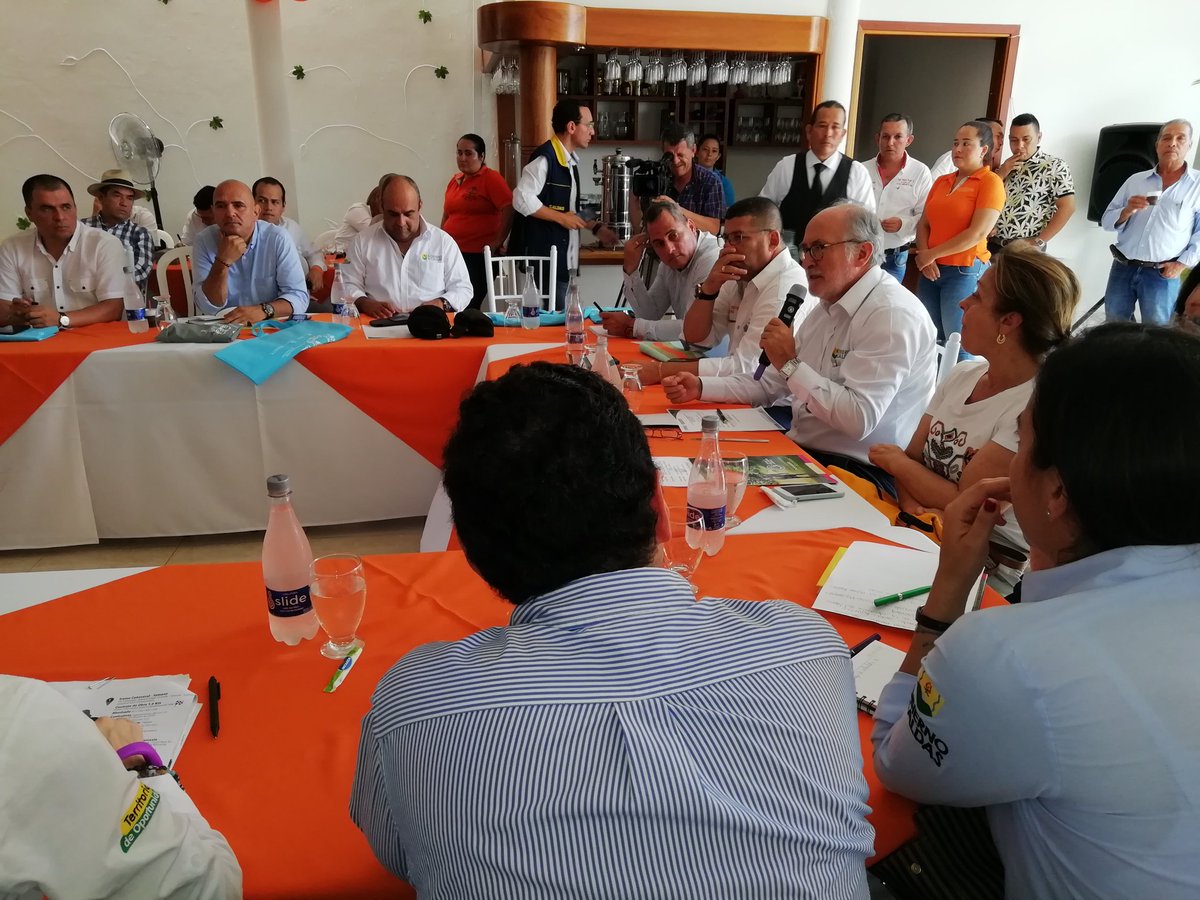 EN VICTORIA SE REALIZ� EL CONSEJO DE ALCALDES DEL MAGDALENA CALDENSE