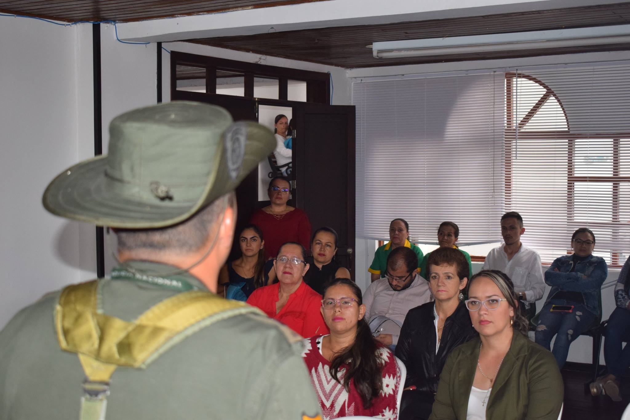 POLIC�A NACIONAL LLEGA CON PROGRAMA DARE A SAMAN�.