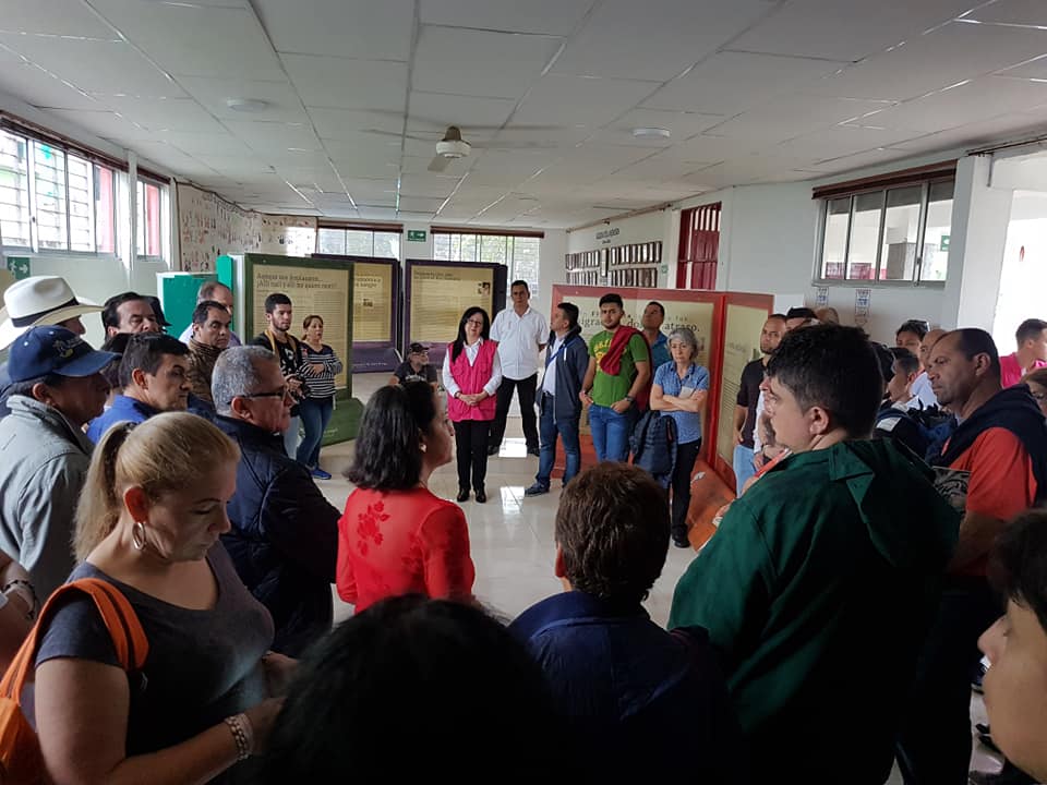 HOMENAJE A LAS V�CTIMAS DEL CONFLICTO EN SAMAN�