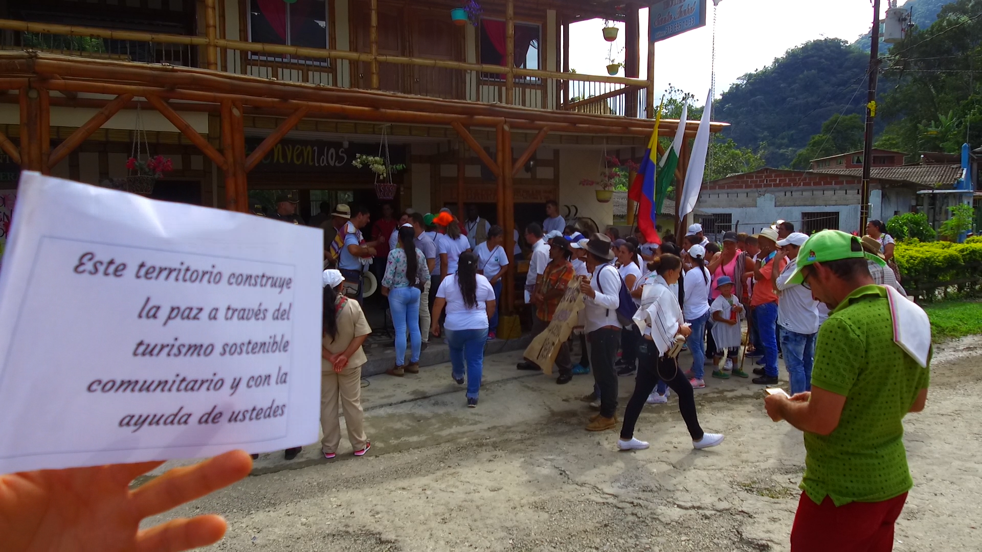 ANTIOQUIA Y CALDAS A�N ANHELAN LA PAVIMENTACI�N DE LA V�A DEL RENACIMIENTO
