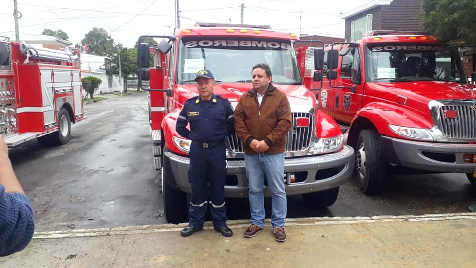 VEH�CULO CISTERNA  DOTACI�N BOMBEROS