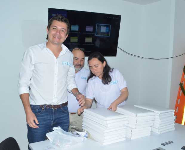 COMENZ� LA ENTREGA DE FIRMAS EN LAS REGISTRADUR�AS DE CALDAS