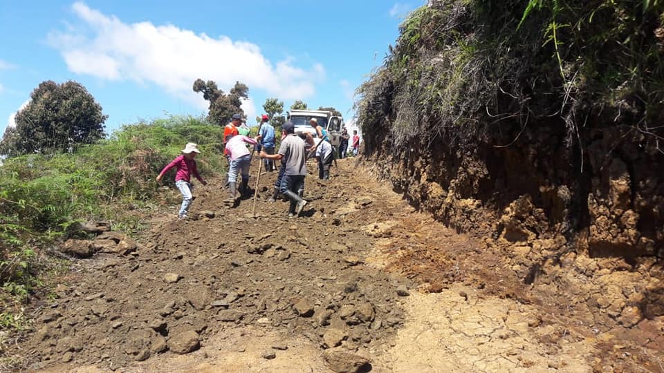 ADECUACI�N DE LA VIA LA MANUELA - PICHINCHE EN EL CORREGIMIENTO DE ENCIMADAS