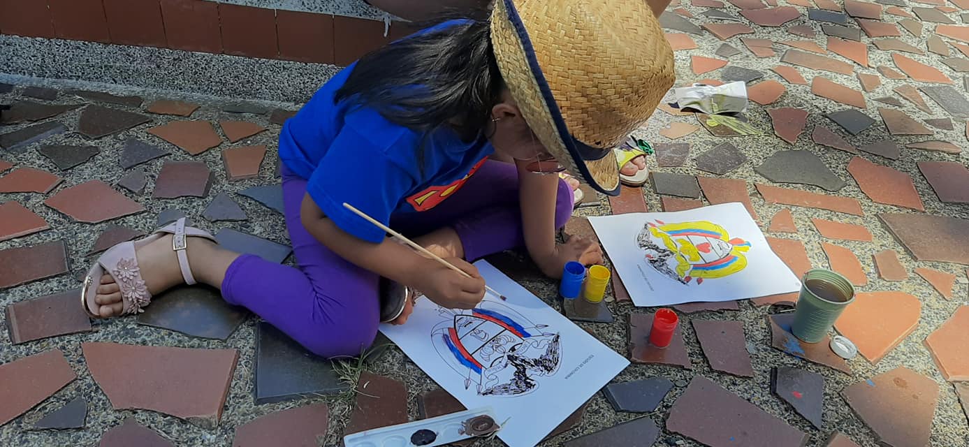 PINTANDO NUESTROS S�MBOLOS PATRIOS