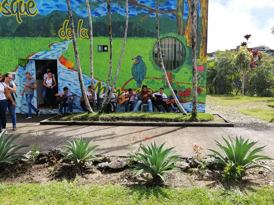 ESCUELA DE FORMACI�N MUSICAL