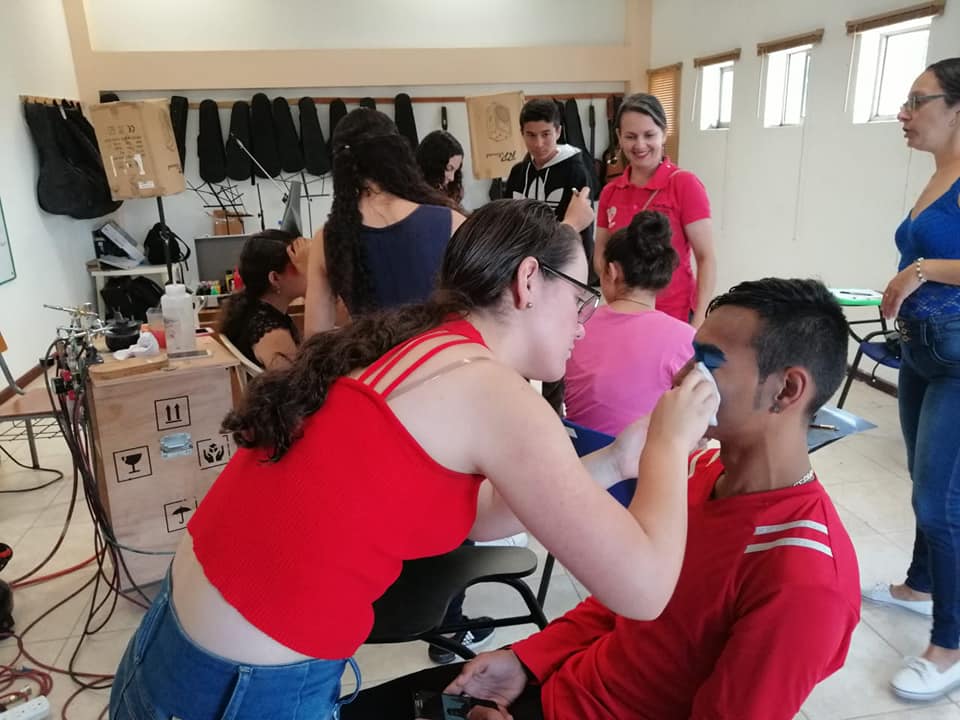 TALLERES DE ARTES PL�STICAS 