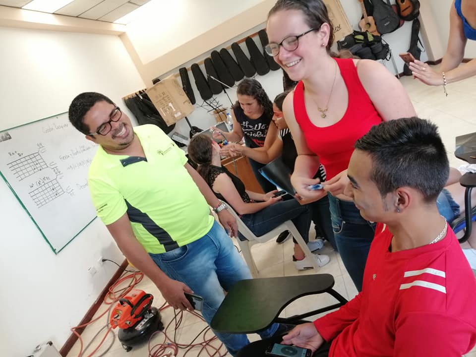 TALLERES DE ARTES PL�STICAS 