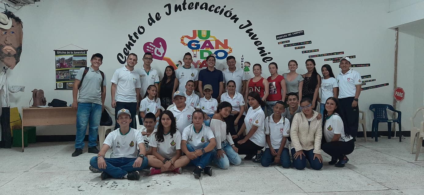 TALLER FORTALECIMIENTO EN PARTICIPACI�N JUVENIL ENFOCADO EN POL�TICA P�BLICA DE JUVENTUD LEY 1622 -1885