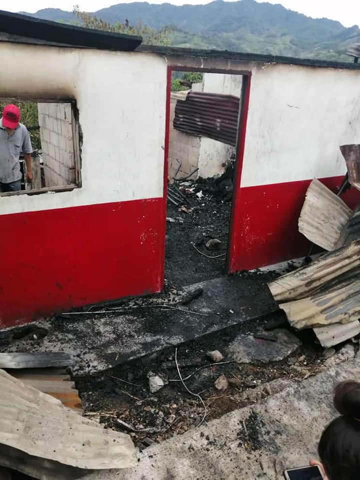 INCENDIO EN SECTOR LA PLATA LUGAR LA ESPERANZA
