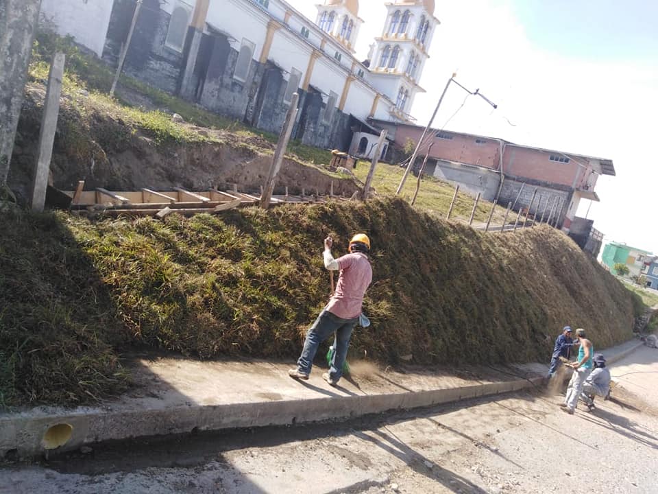 CASA CURAL DEL CORREGIMIENTO DE FLORENCIA CON OBRA DE MITIGACI�N DEL RIESGO