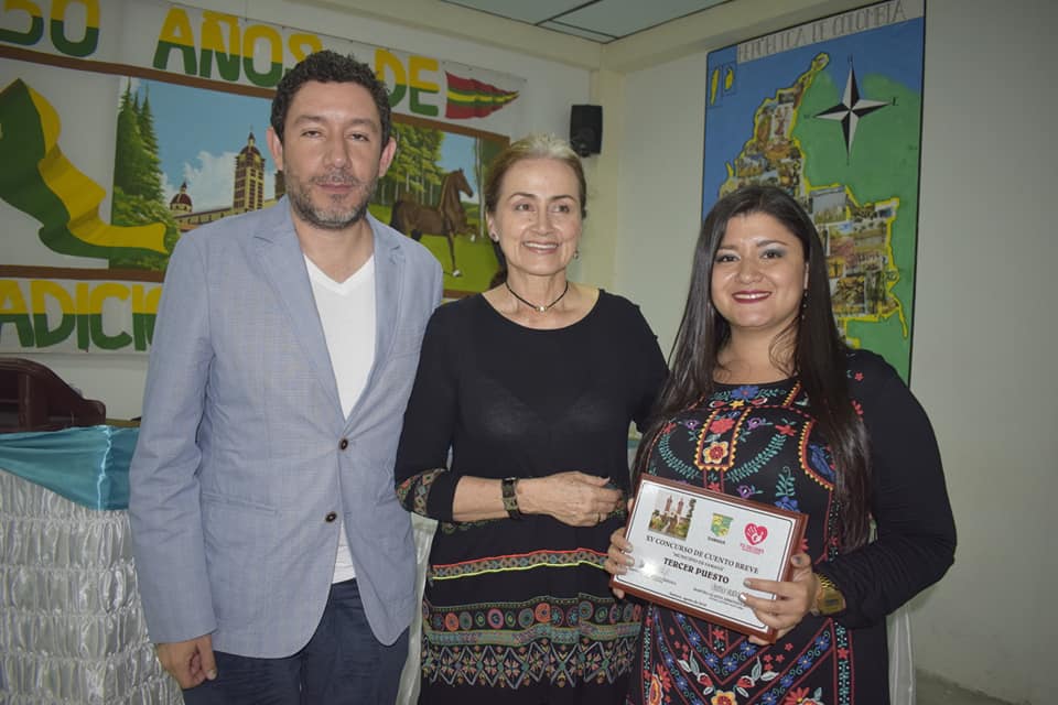 PREMIACI�N 15 CONCURSO DE CUENTO BREVE EN SAMAN� CALDAS