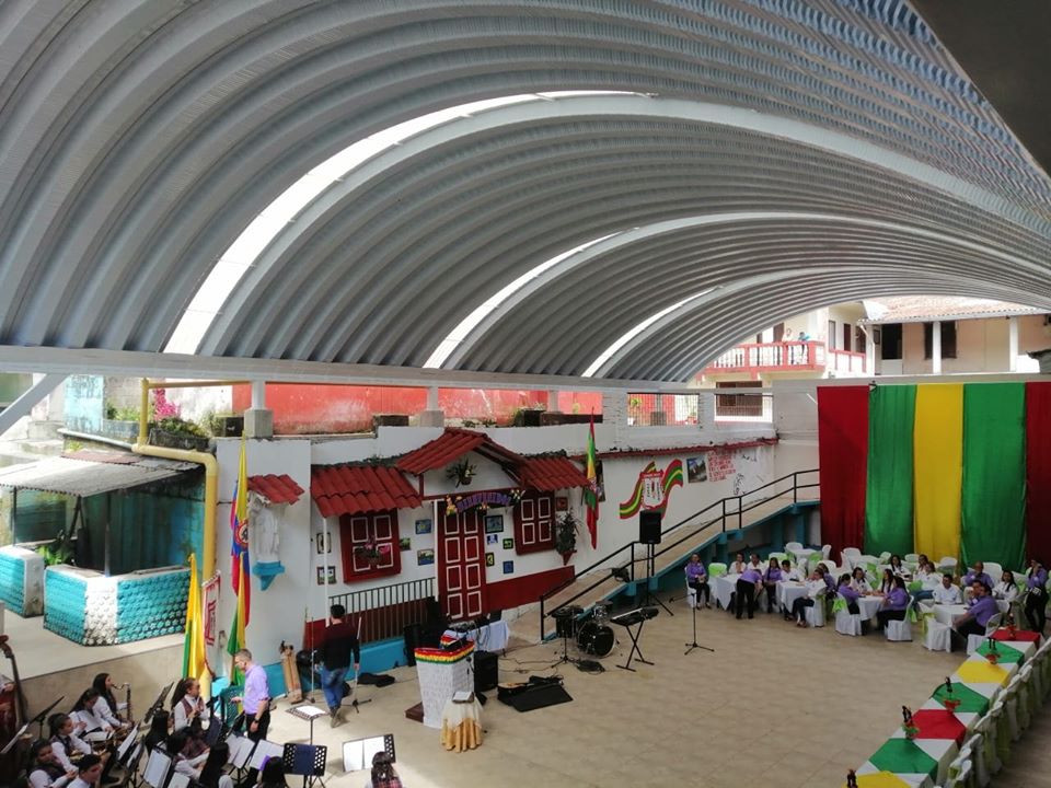 CUBIERTA DEL INSTITUTO INTEGRADO SAN AGUST�N DE SAMAN�