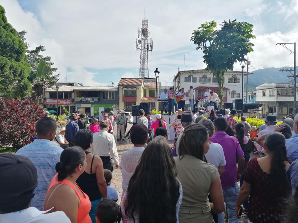 TERCER ENCUENTRO DE M�SICA CAMPESINA 