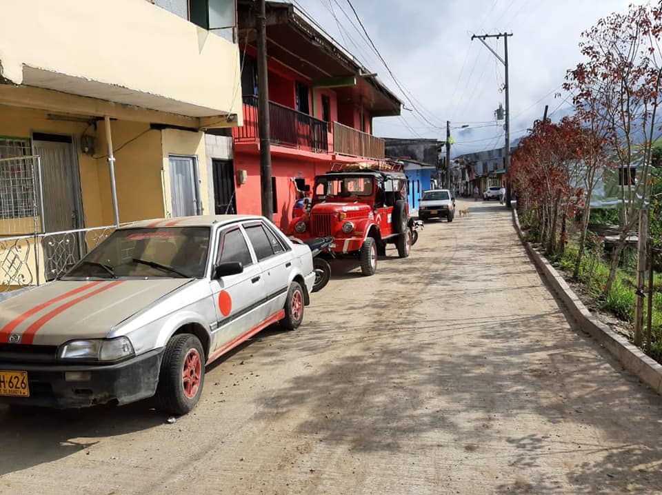 V�A PAVIMENTADA SECTOR DIVINO NI�O 