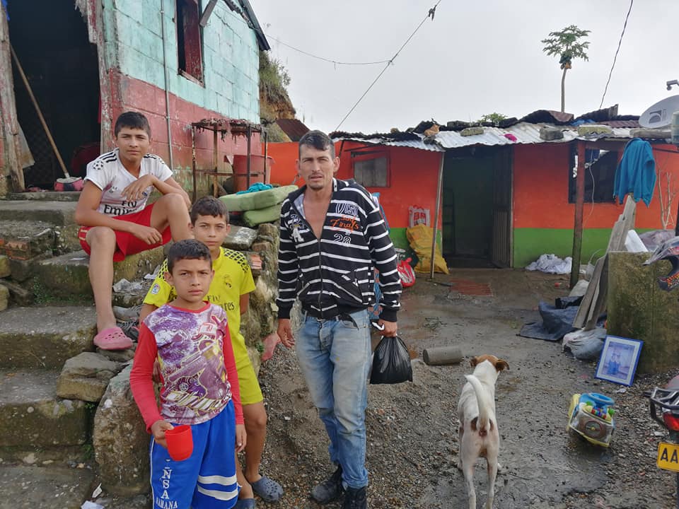 DESLIZAMIENTO DE TIERRA EN EL BARRIO LA PLANTA