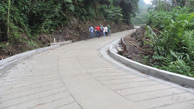 SE CONSTRUIR�N 15 KIL�METROS DE PLACAS HUELLA EN EL ORIENTE DE CALDAS
