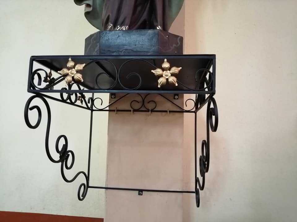 SACAN NUEVAMENTE AL TEMPLO LAS IM�GENES RELIGIOSAS 