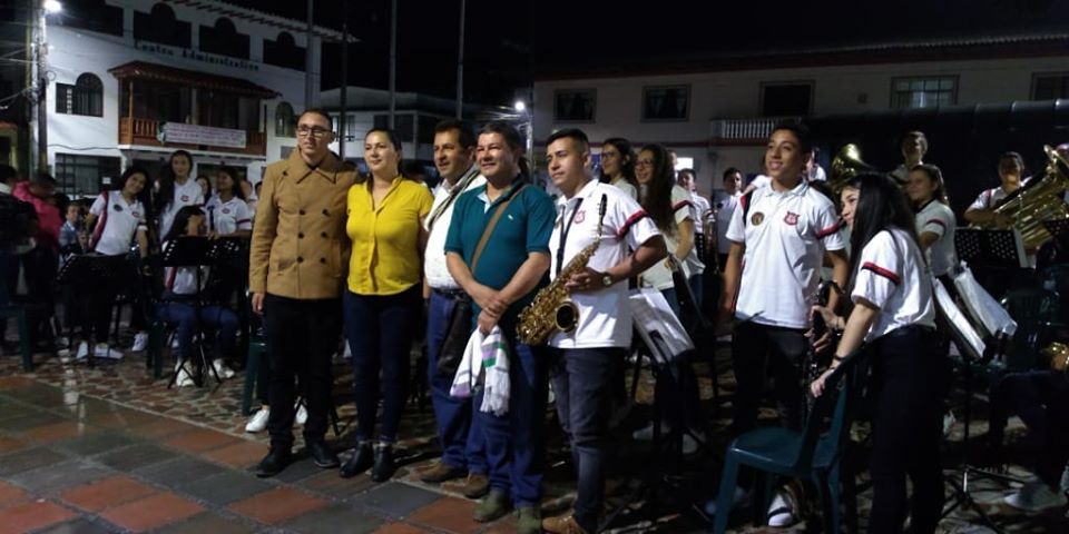 PRIMERA RETRETA BANDA ESTUDIANTIL INSTITUCI�N EDUCATIVA SAN AGUST�N