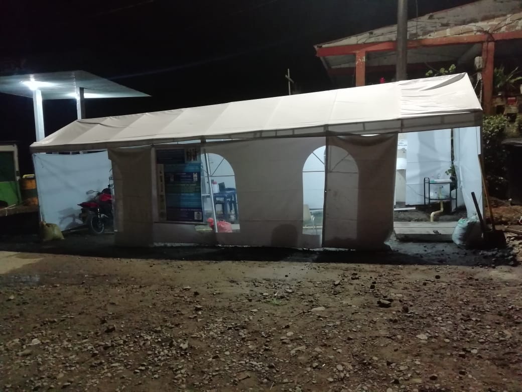 EN LA SALIDA PARA PENSILVANIA SE HA UBICADO UN PUESTO BIEN DOTADO