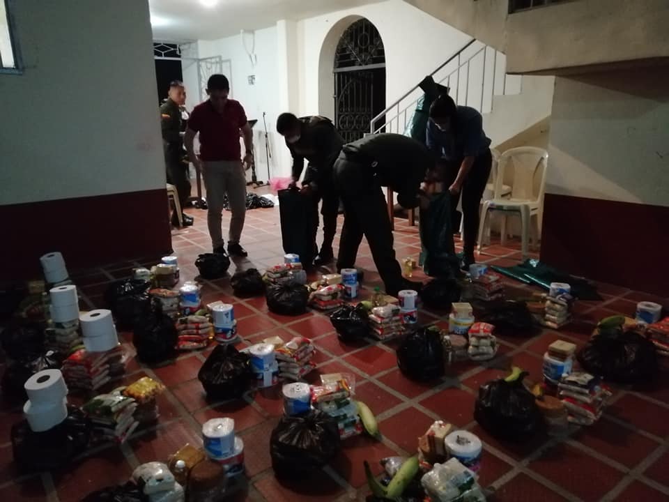 ORACI�N Y CAMPA�A DE RECOLECCI�N DE OFRENDAS EN FLORENCIA