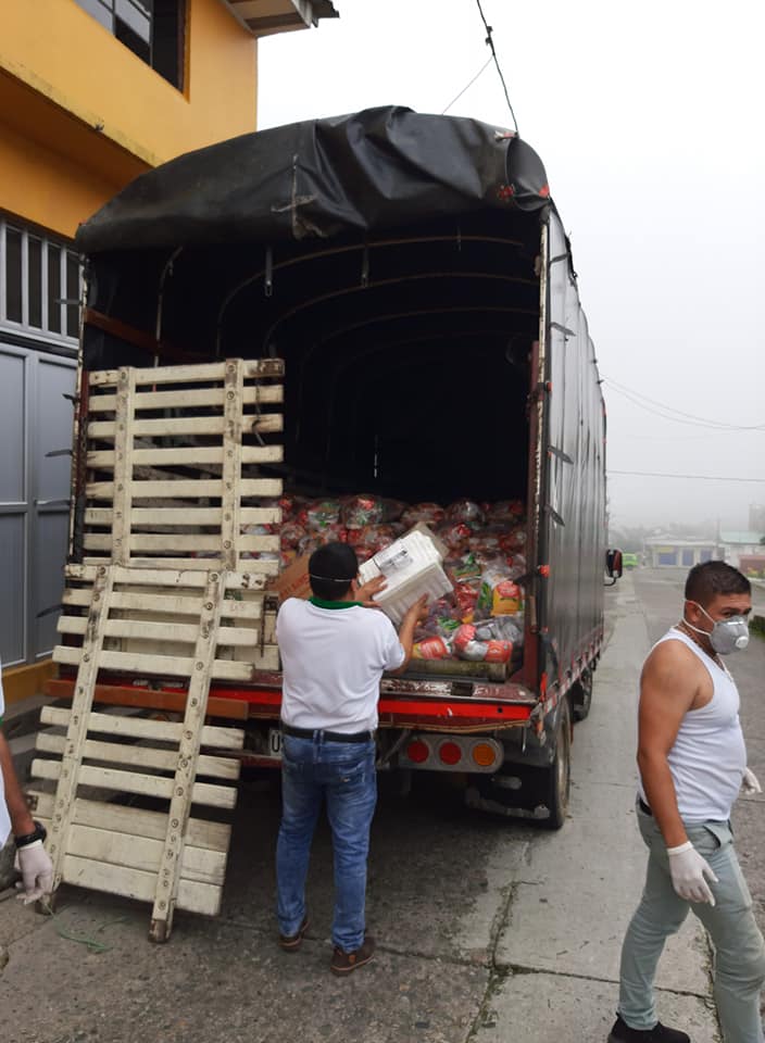 MERCADOS ENTREGADOS A LAS FAMILIAS MAS VULNERABLES DE FLORENCIA