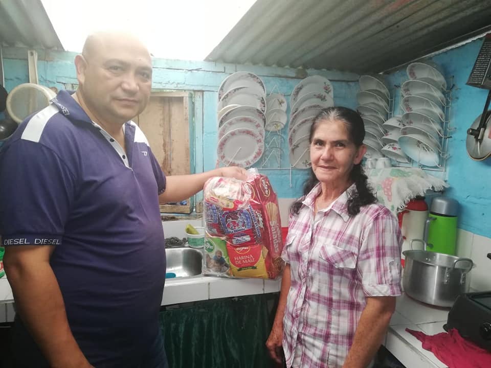 MERCADOS ENTREGADOS A LAS FAMILIAS MAS VULNERABLES DE FLORENCIA