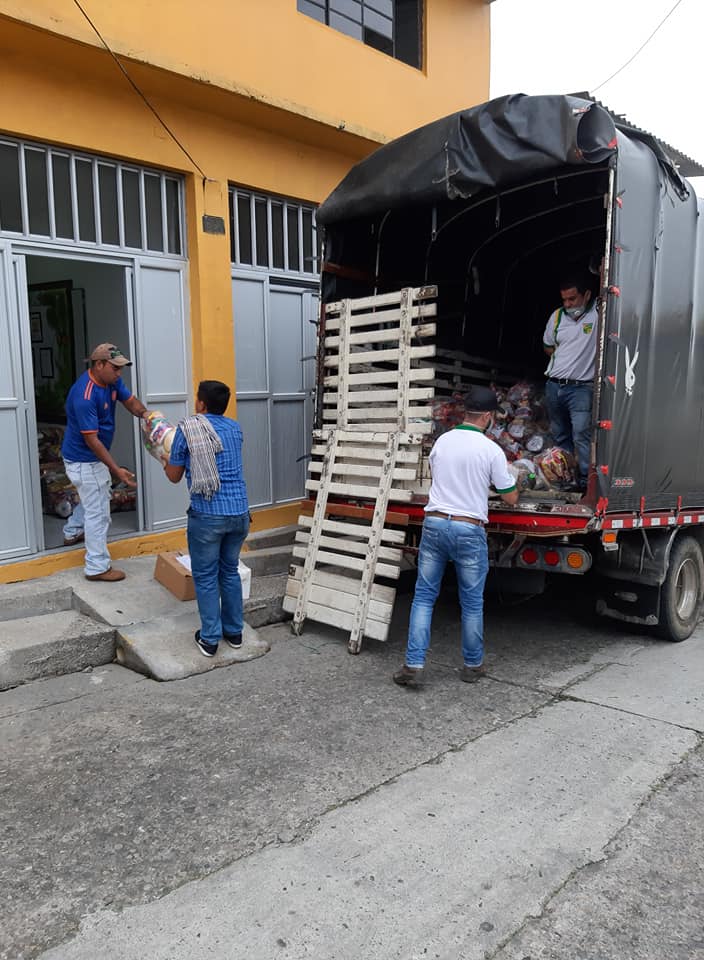 MERCADOS ENTREGADOS A LAS FAMILIAS MAS VULNERABLES DE FLORENCIA