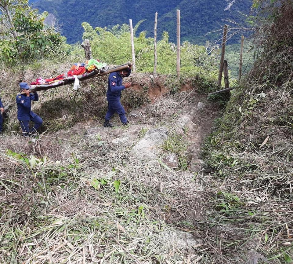 LOGRARON EVACUAR PACIENTE DESDE VEREDA LA VI�A