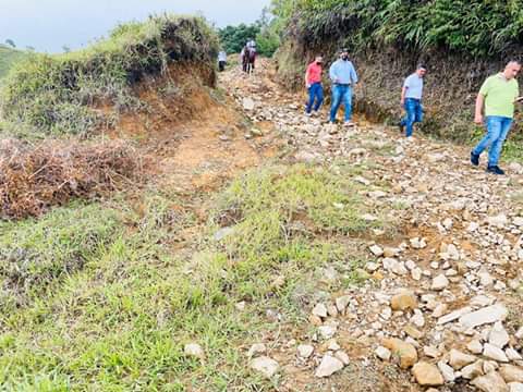 VEREDA TESORITOS MEJORAMIENTO DE LA RED VIAL