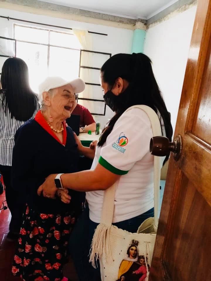 NUESTRA GESTORA SOCIAL YUDY ALZATE CARDONA VISITA CENTRO DE PROTECCI�N AL ADULTO MAYOR