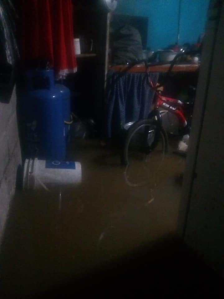 VENDAVALES HURACANADOS GENERAN INUNDACIONES EN SAMAN�