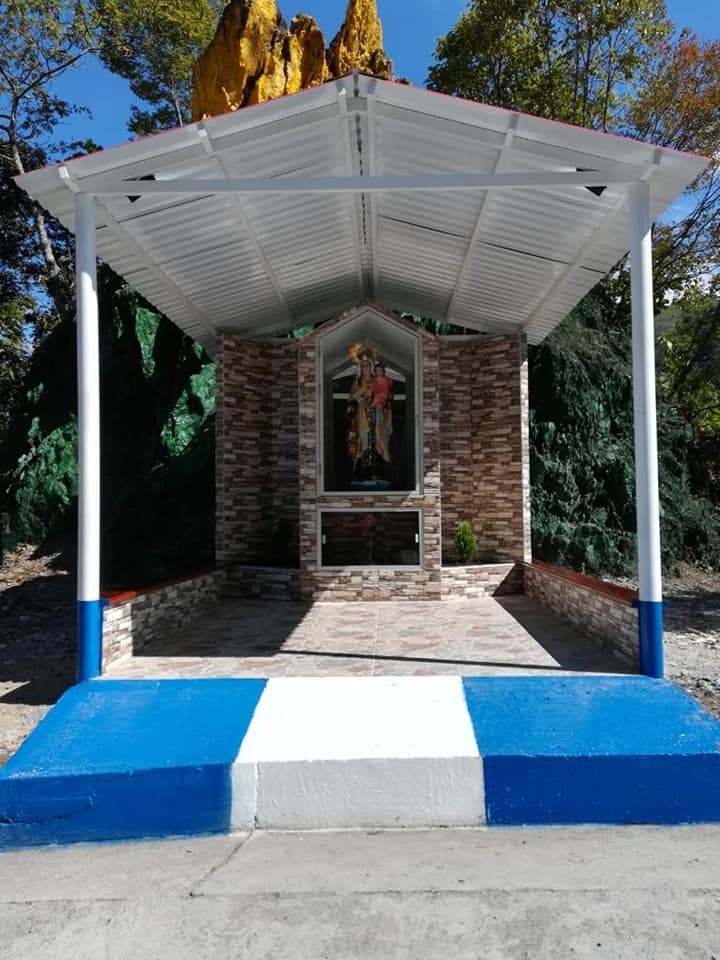 RESTAURACI�N DE LA GRUTA DE LA VIRGEN DE CARMEN EN LA CULATA