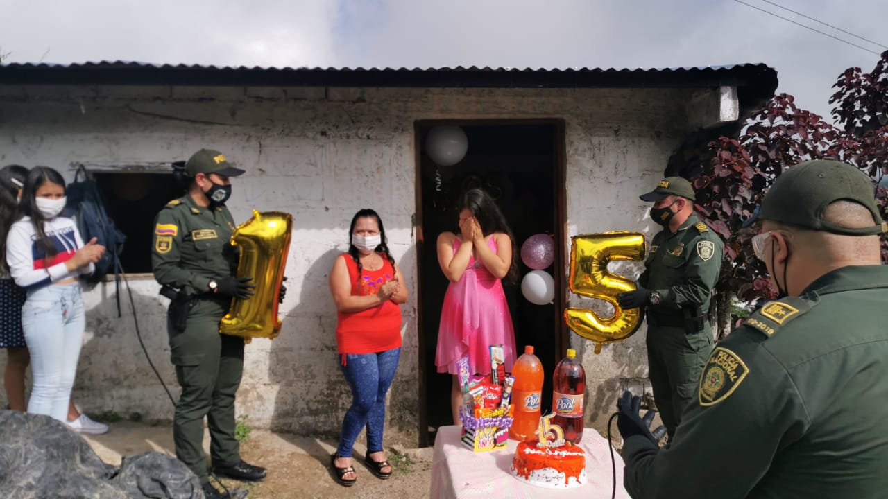 CELEBRACI�N DE LOS 15 A�OS DE LA SE�ORITA ANDREA DEL PILAR P�REZ CONTRERAS