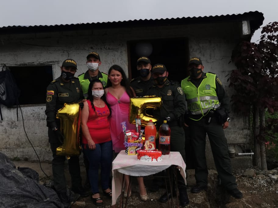 CELEBRACI�N DE LOS 15 A�OS DE LA SE�ORITA ANDREA DEL PILAR P�REZ CONTRERAS