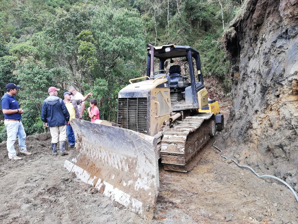 EN FATAL ACCIDENTE MUERE TRABAJADOR DE OBRAS VIALES FABI�N BETANCURT GUTIERREZ 