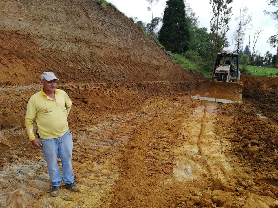 EN FATAL ACCIDENTE MUERE TRABAJADOR DE OBRAS VIALES FABI�N BETANCURT GUTIERREZ 