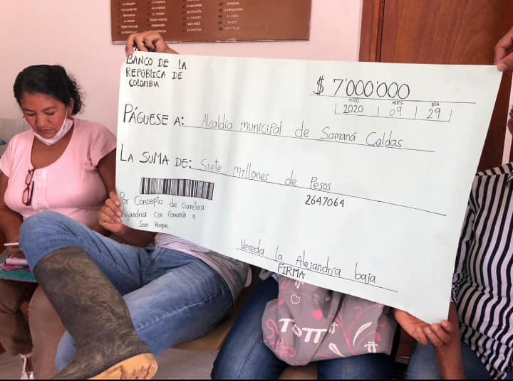 LA COMUNIDAD VEREDA ALEJANDRIA RECOLECTA SIETE MILLONES PARA INTERCONECTAR LAS VEREDAS
