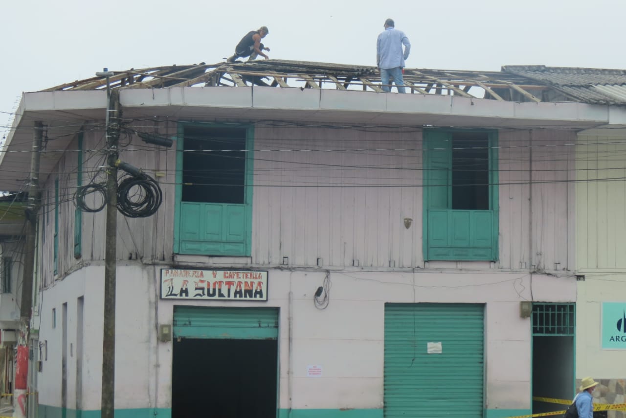 REMODELACI�N ESQUINA PANADERIA LA SULTANA