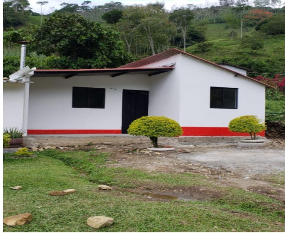SOCIALIZA PROYECTO DE VIVIENDA PARA 17 FAMILIAS EN ZONA RURAL