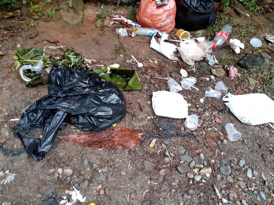 R�O LA MIEL Y TASAJOS. FUERON VISITADOS POR M�S DE 800 PERSONAS EN M�S DE 100 VEH�CULOS