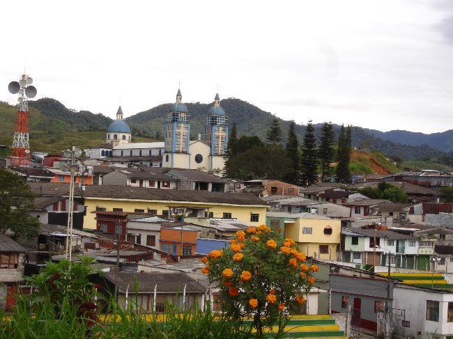 INTERVENIR SITIOS CR�TICOS QUE PON�AN EN RIESGO LA INTEGRIDAD DE CIENTOS DE SAMANE�OS