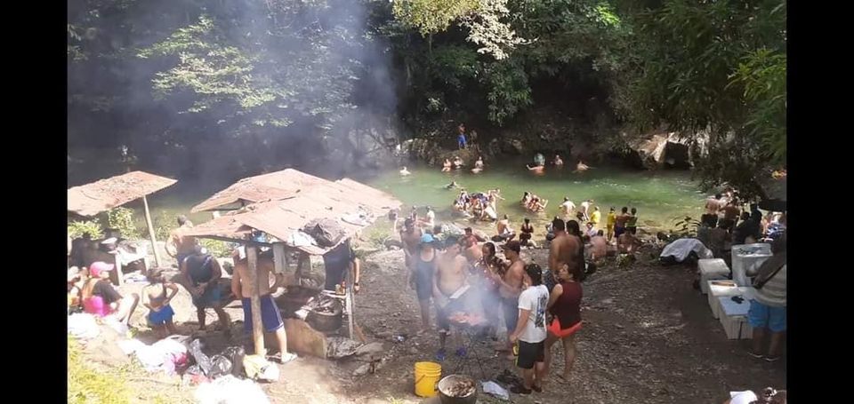 IMPONEN M�S DE 20 COMPARENDOS A PERSONAS EN EL RIO TASAJO