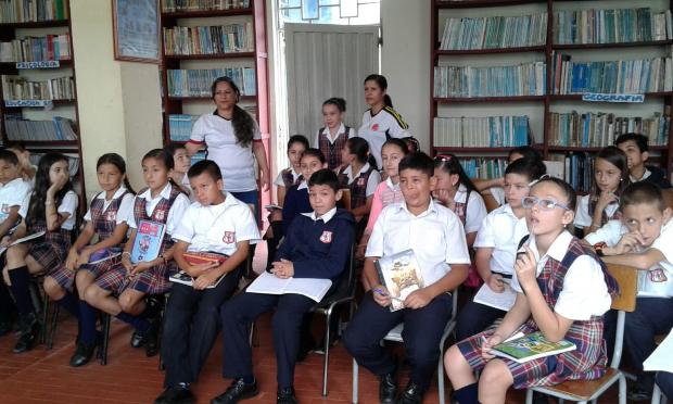 LA GUERRA PAS� POR EL AULA DE LA PROFE MAR�A CONSUELO