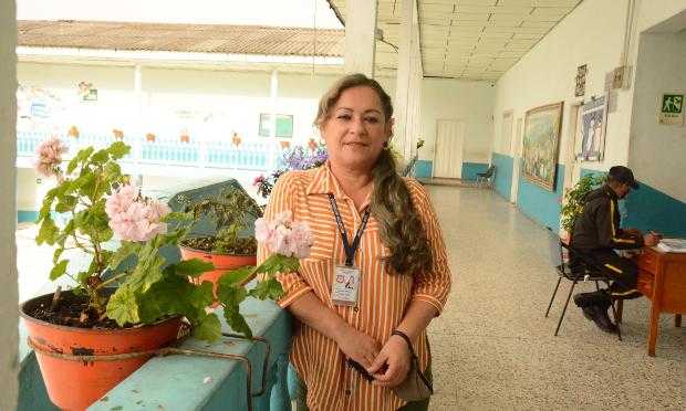 LA GUERRA PAS� POR EL AULA DE LA PROFE MAR�A CONSUELO