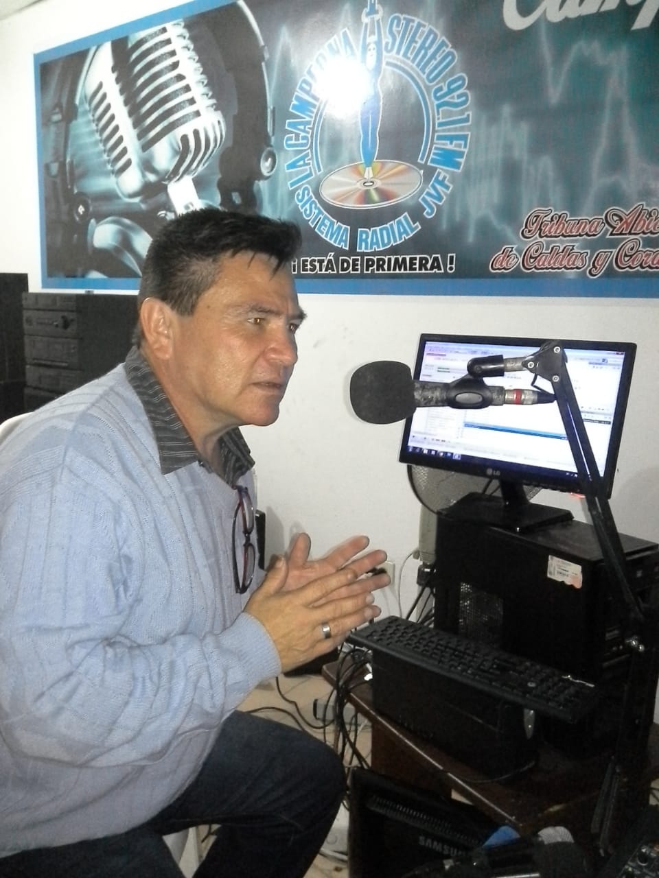 D�A MUNDIAL DE LA RADIO
