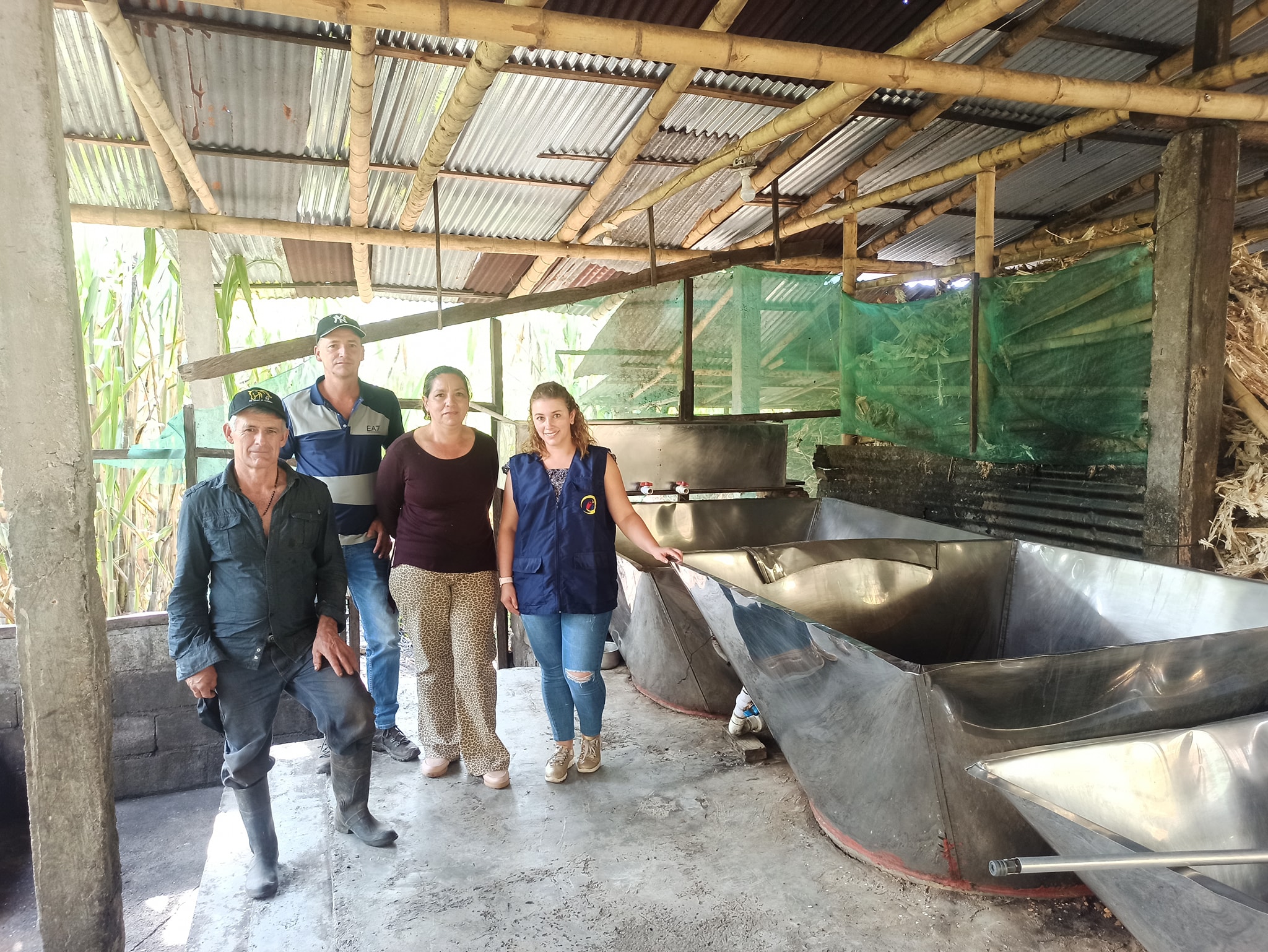 MEJORAMIENTO DE LA HORNILLA EN EL TRAPICHE DEL SE�OR CARLOS ALBERTO TORO