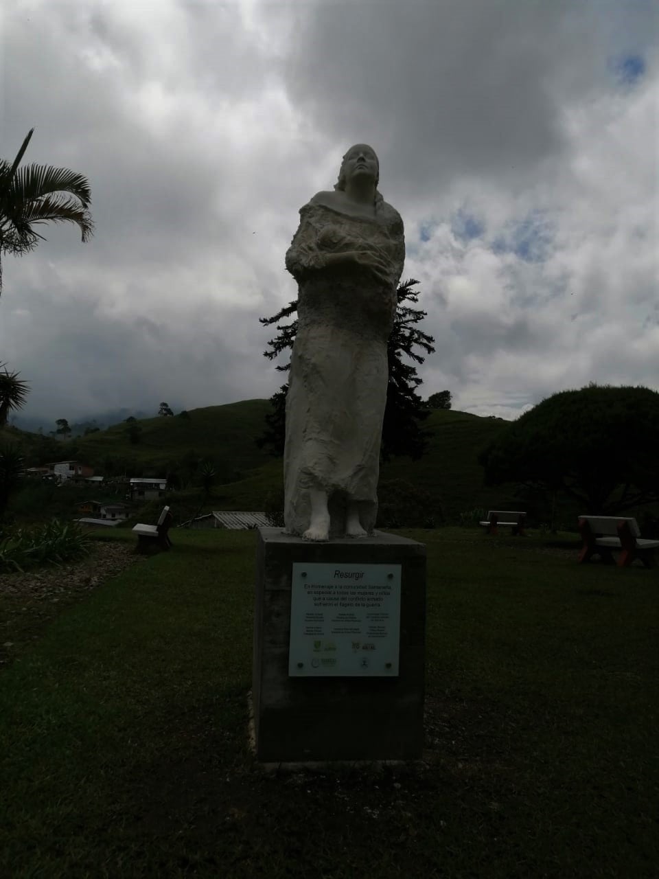 D�A NACIONAL DE LA MEMORIA Y SOLIDARIDAD CON LAS V�CTIMAS DEL CONFLICTO ARMADO