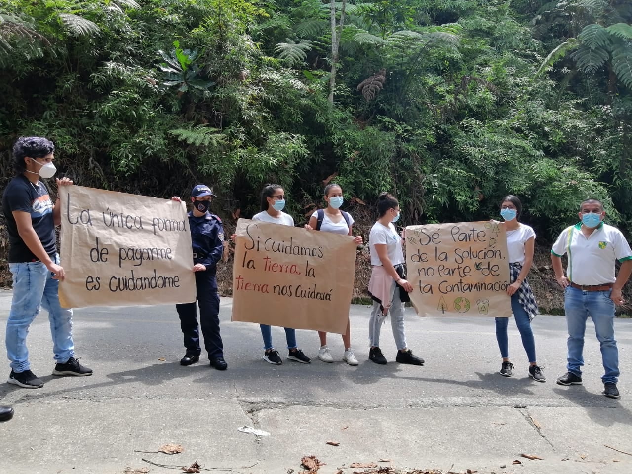 RECOLECCI�N DE RESIDUOS S�LIDOS QUE SE REALIZ� EN EL R�O LA MIEL